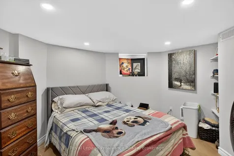 70 Wellington Street Kawartha Lakes ON K9V 3N7