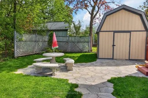 70 Wellington Street Kawartha Lakes ON K9V 3N7