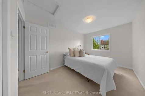 23 Cambray Lane Kanata ON K2K 3C3