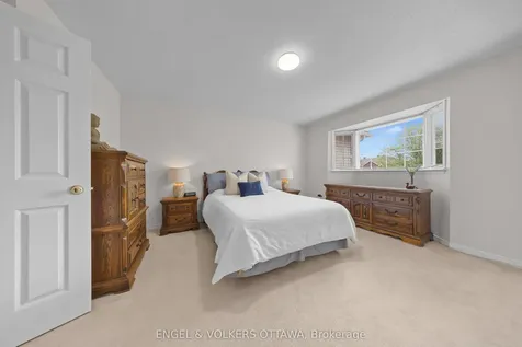 23 Cambray Lane Kanata ON K2K 3C3