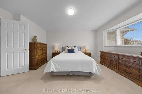 23 Cambray Lane Kanata ON K2K 3C3