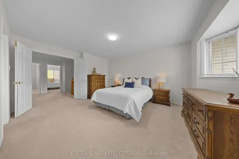 23 Cambray Lane Kanata ON K2K 3C3