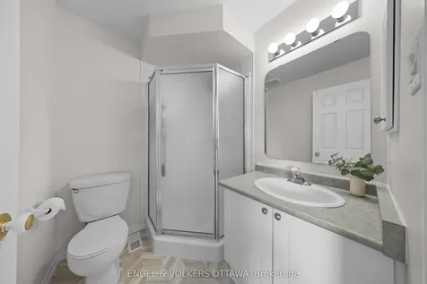 23 Cambray Lane Kanata ON K2K 3C3