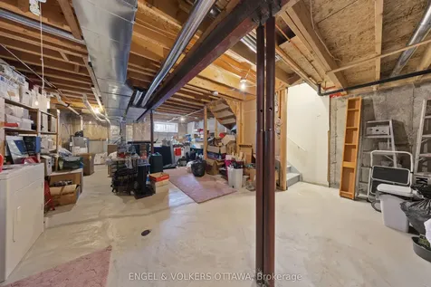 23 Cambray Lane Kanata ON K2K 3C3