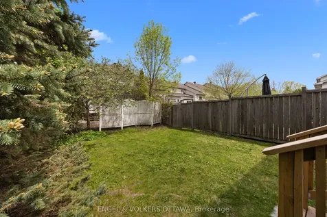 23 Cambray Lane Kanata ON K2K 3C3