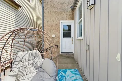 17 Minto Avenue Hamilton ON L8L 6E1