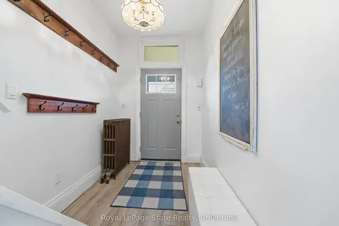 17 Minto Avenue Hamilton ON L8L 6E1