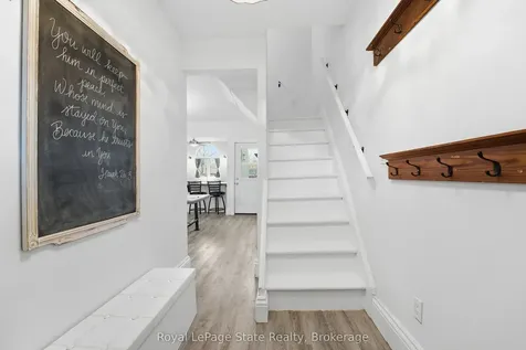 17 Minto Avenue Hamilton ON L8L 6E1