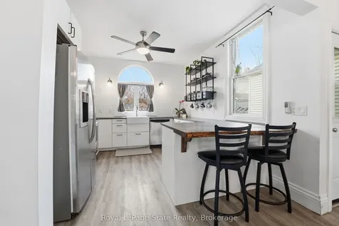 17 Minto Avenue Hamilton ON L8L 6E1