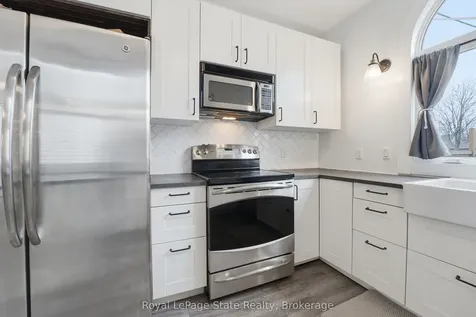 17 Minto Avenue Hamilton ON L8L 6E1