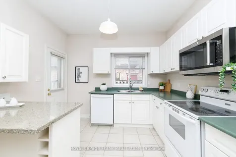 4112 Walcot Court Lincoln ON L3J 0L9