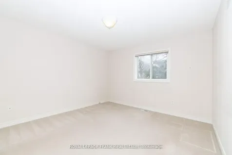 4112 Walcot Court Lincoln ON L3J 0L9