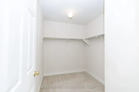 4112 Walcot Court Lincoln ON L3J 0L9
