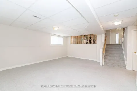 4112 Walcot Court Lincoln ON L3J 0L9