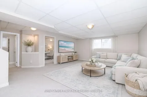 4112 Walcot Court Lincoln ON L3J 0L9