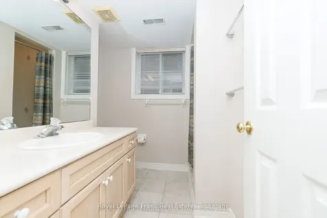 4112 Walcot Court Lincoln ON L3J 0L9