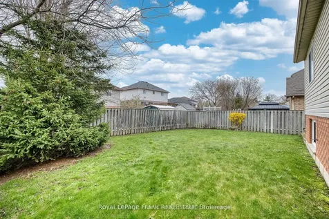 4112 Walcot Court Lincoln ON L3J 0L9