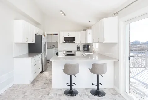 11 Moynes Court Kawartha Lakes ON K9V 0L2