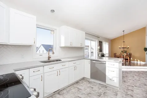 11 Moynes Court Kawartha Lakes ON K9V 0L2