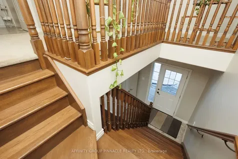 11 Moynes Court Kawartha Lakes ON K9V 0L2