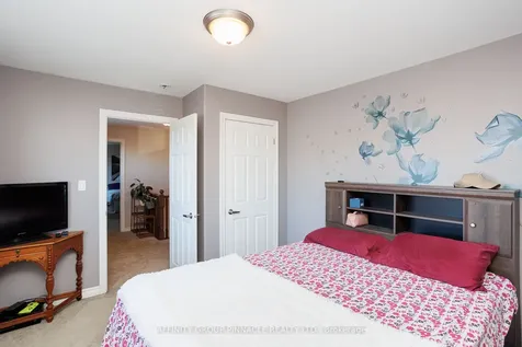 11 Moynes Court Kawartha Lakes ON K9V 0L2