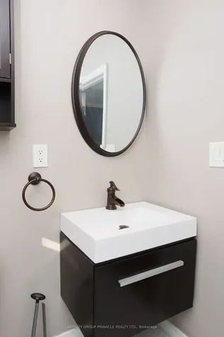 11 Moynes Court Kawartha Lakes ON K9V 0L2