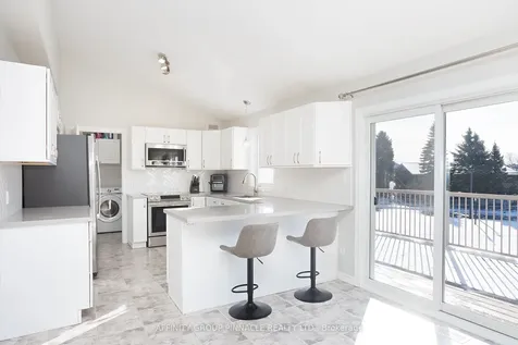 11 Moynes Court Kawartha Lakes ON K9V 0L2