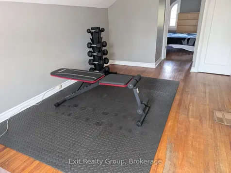 42 Mcgill Street Quinte West ON K8V 3J3