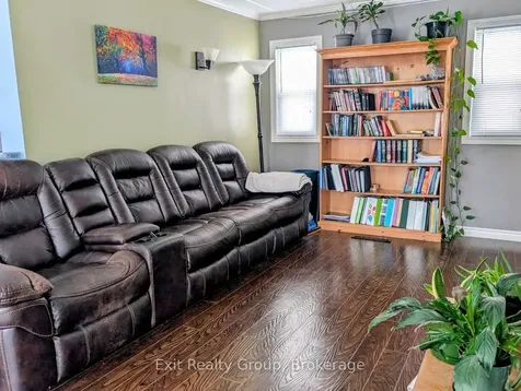 42 Mcgill Street Quinte West ON K8V 3J3