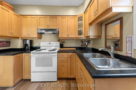 17 Moote Street St. Catharines ON L2N 1B3