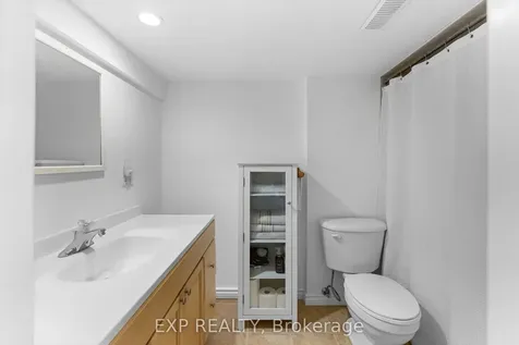 17 Moote Street St. Catharines ON L2N 1B3