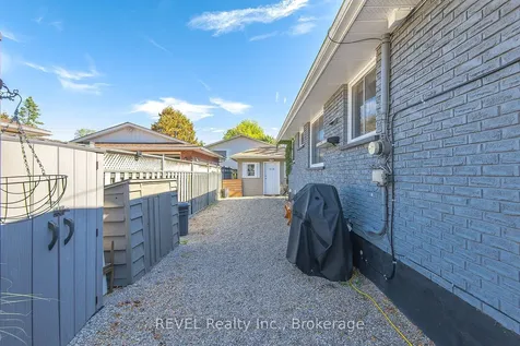2 Cherie Road St. Catharines ON L2M 6J9