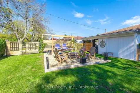 2 Cherie Road St. Catharines ON L2M 6J9
