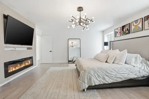 296 Ridge Road W Grimsby ON L3M 4E7