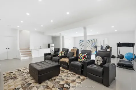 296 Ridge Road W Grimsby ON L3M 4E7