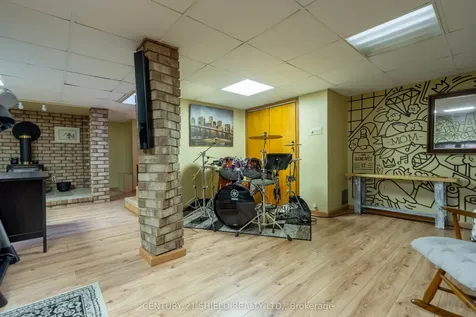 1320 Aubin Avenue Cornwall ON K6J 4R8