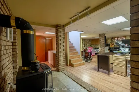 1320 Aubin Avenue Cornwall ON K6J 4R8