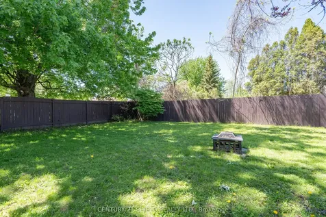 1320 Aubin Avenue Cornwall ON K6J 4R8