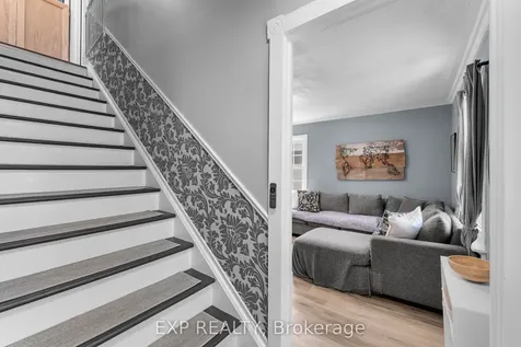 8 Coventry Street St. Catharines ON L2R 2X5