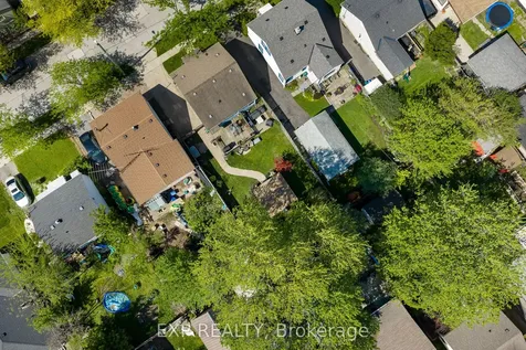 8 Coventry Street St. Catharines ON L2R 2X5