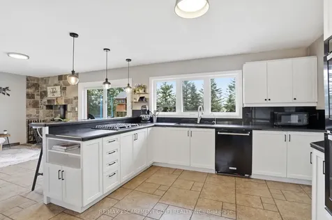 800 Hall Road Hamilton ON L0R 1C0