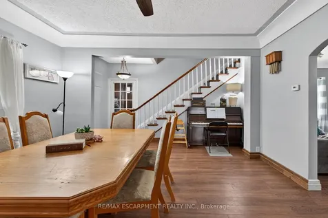 827 Pine Street Haldimand ON N1A 2M6