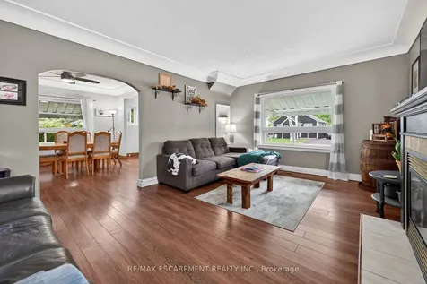 827 Pine Street Haldimand ON N1A 2M6