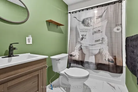 827 Pine Street Haldimand ON N1A 2M6