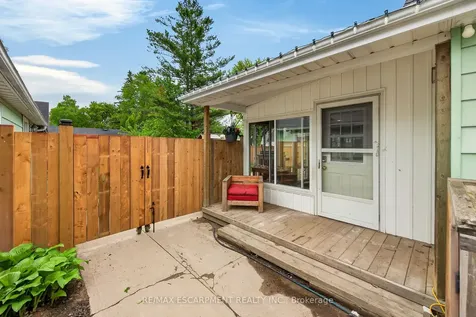 827 Pine Street Haldimand ON N1A 2M6