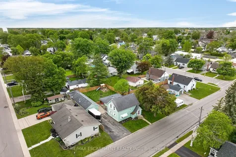 827 Pine Street Haldimand ON N1A 2M6