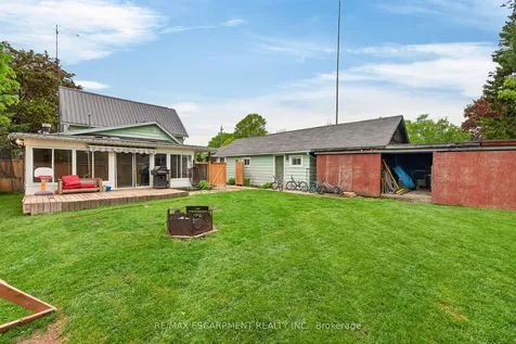 827 Pine Street Haldimand ON N1A 2M6