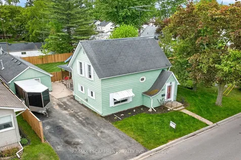 827 Pine Street Haldimand ON N1A 2M6