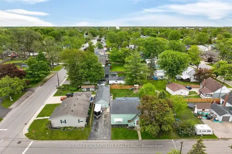 827 Pine Street Haldimand ON N1A 2M6
