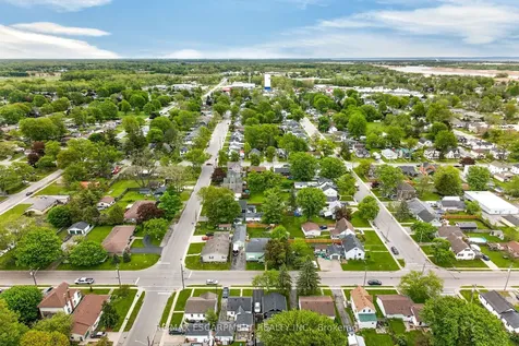 827 Pine Street Haldimand ON N1A 2M6